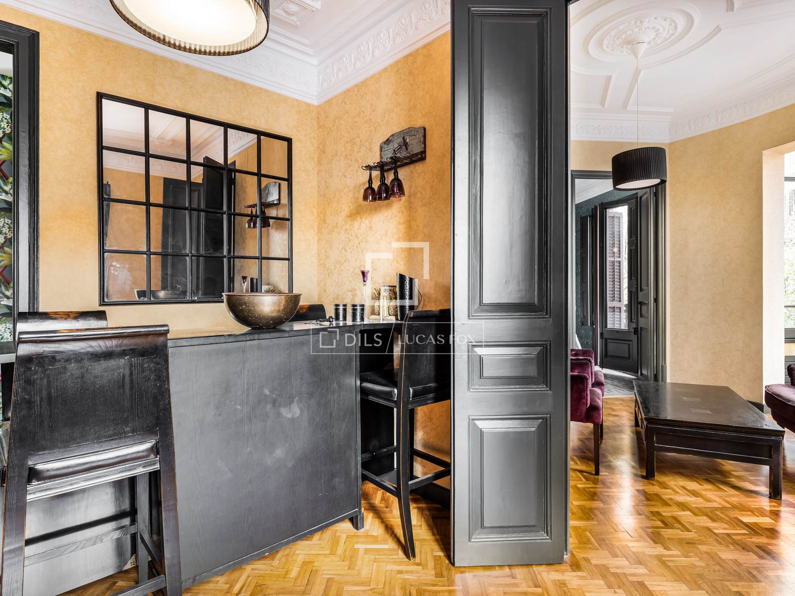 Apartment in Barcelona, Spain 4 bedrooms, 117 sq.m. No. 192684