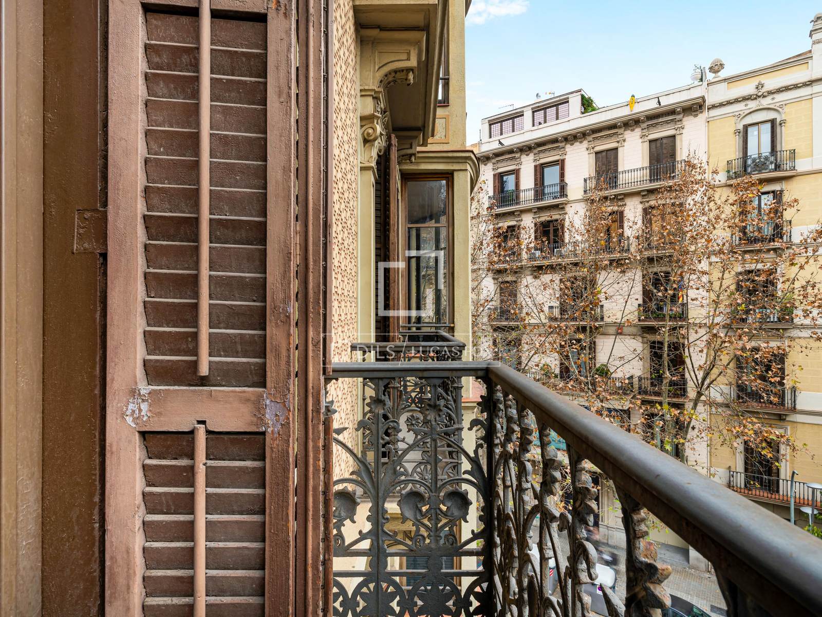 Apartment in Barcelona, Spain 4 bedrooms, 117 sq.m. No. 192684
