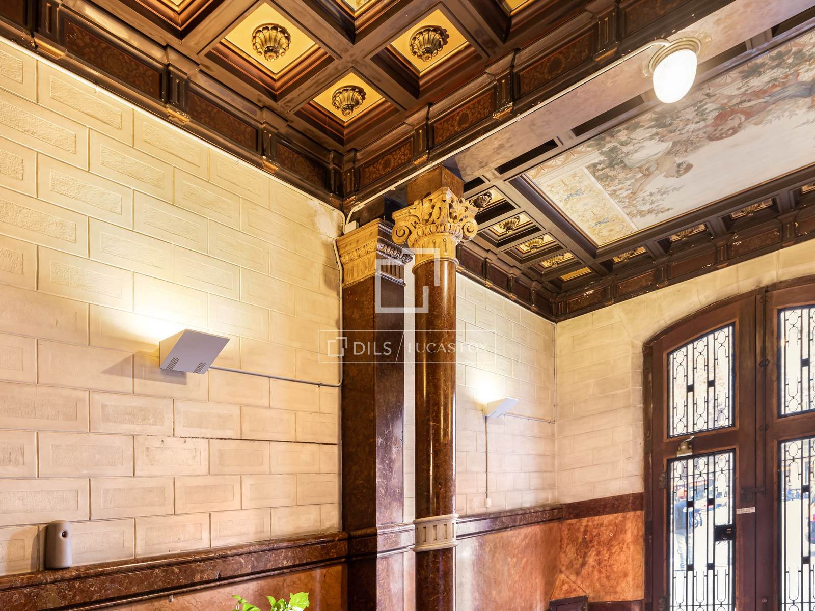 Apartment in Barcelona, Spain 4 bedrooms, 117 sq.m. No. 192684