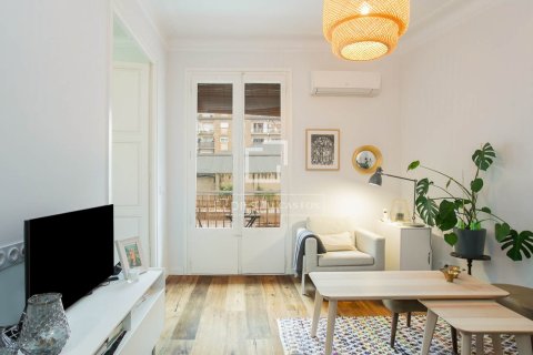 Apartamento en venta en Barcelona, España 2 dormitorios, 81 m2 No. 192685 - foto 9