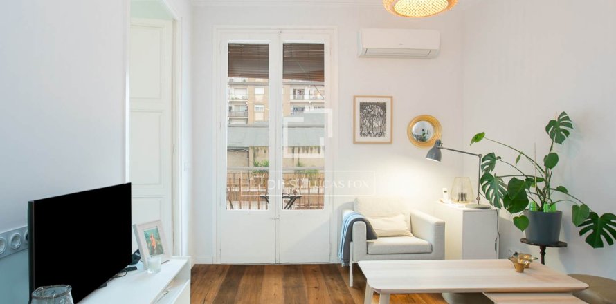 Apartamento en Barcelona, España 2 dormitorios, 81 m2 No. 192685