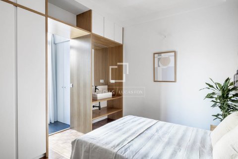 Apartamento en venta en Barcelona, España 2 dormitorios, 81 m2 No. 192682 - foto 8
