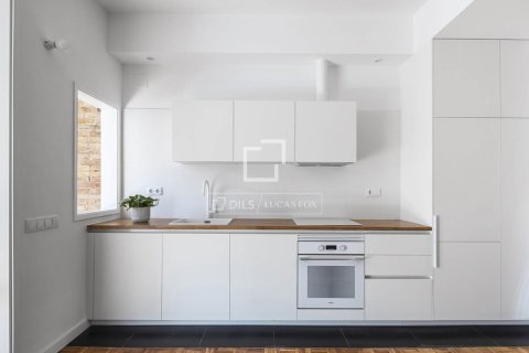 Apartamento en venta en Barcelona, España 2 dormitorios, 81 m2 No. 192682 - foto 6