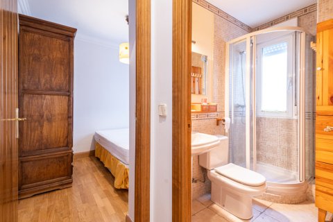 Dzīvoklis īrēšanai Madrid, Spānijā 1 istaba, 53 m2 Nr. 151436 - attēls 18