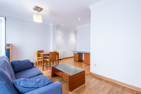 Dzīvoklis īrēšanai Madrid, Spānijā 1 istaba, 53 m2 Nr. 151436 - attēls 7