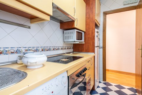 Dzīvoklis īrēšanai Madrid, Spānijā 1 istaba, 53 m2 Nr. 151436 - attēls 16