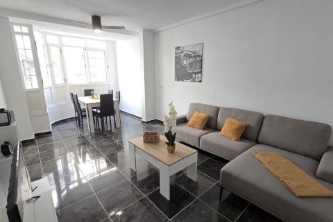Lägenhet i Torrevieja, Alicante, Spanien 3 sovrum, 95 kvm. Nr. 184388