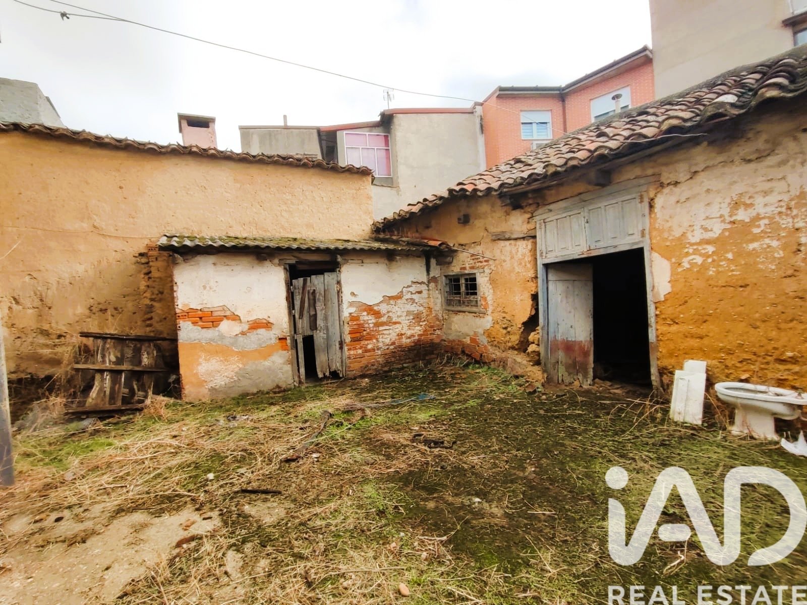 Villa i San Justo de la Vega, Leon, Spanien 380 kvm. Nr. 185529