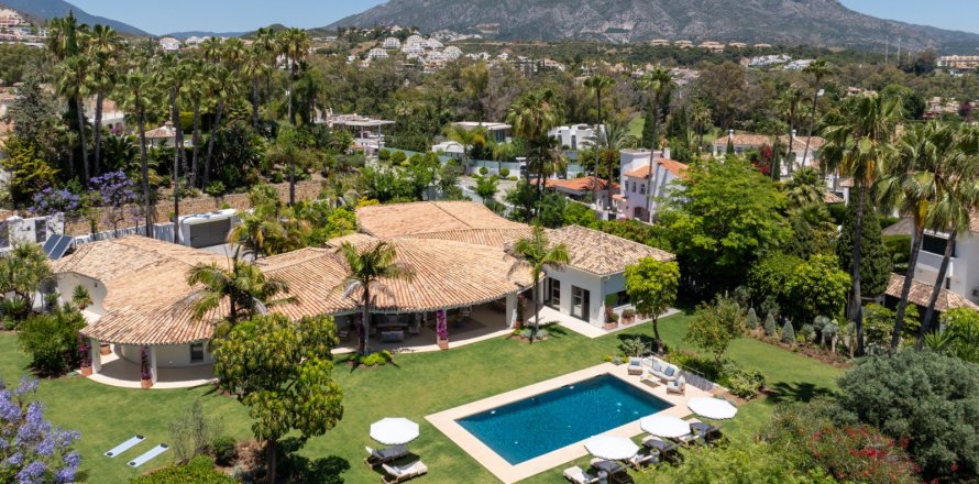 Villa Marbella, Malaga, Spanien 5 sovrum, 722 kvm. Nr. 135465