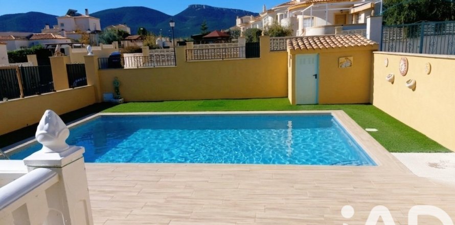 Hus i Castalla, Alicante, Spanien 3 sovrum, 118.6 kvm. Nr. 173177
