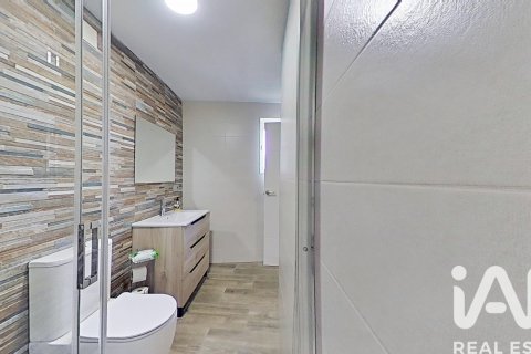 Hus till salu i Tàrrega, Lleida, Spanien 5 sovrum, 335 kvm. Nr. 173178 - foto 14