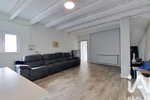 Hus till salu i Tàrrega, Lleida, Spanien 5 sovrum, 335 kvm. Nr. 173178 - foto 7