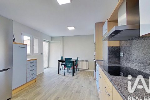 Hus till salu i Tàrrega, Lleida, Spanien 5 sovrum, 335 kvm. Nr. 173178 - foto 5