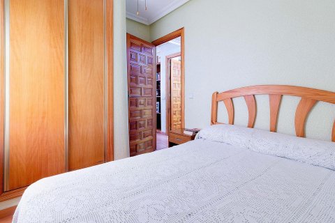 Bungalow for sale La Mata, Alicante, Spain 3 bedrooms, 90 sq.m. No. 71975 - photo 4