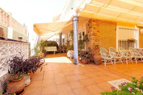 Bungalow for sale La Mata, Alicante, Spain 3 bedrooms, 90 sq.m. No. 71975 - photo 12