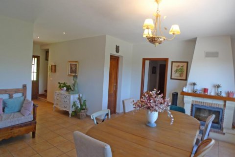 Huvila myytävänä Jalon, Alicante, Espanja, 10 makuuhuonetta,  No. 113031 - kuva 9
