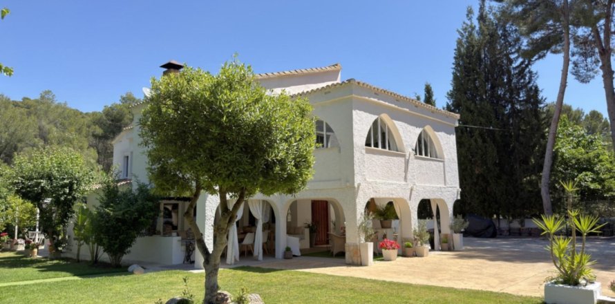 Villa a Naquera, Valencia, Spagna 5 camere da letto, 295 mq. N° 168570
