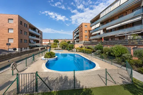 Appartamento a Parets del Vallès, Barcelona, Spagna 4 camere da letto, 118 mq. N° 193827