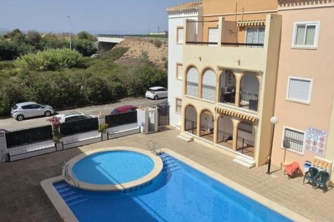 Appartamento a Torrevieja, Alicante, Spagna 2 camere da letto, 64 mq. N° 195676