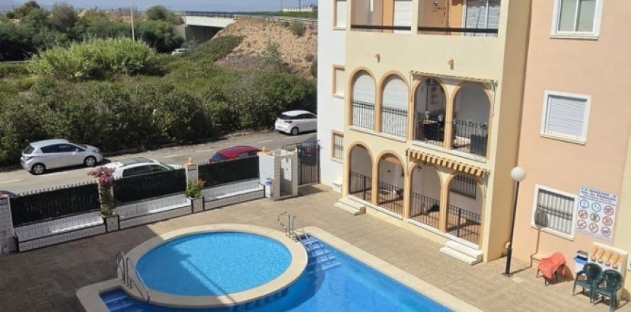 Appartamento a Torrevieja, Alicante, Spagna 2 camere da letto, 64 mq. N° 195676