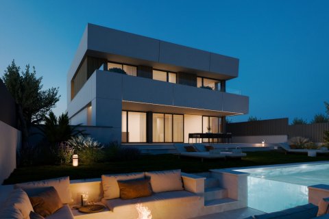 Сasa en venta en Sitges, Barcelona, España 5 dormitorios, No. 141180 - foto 1