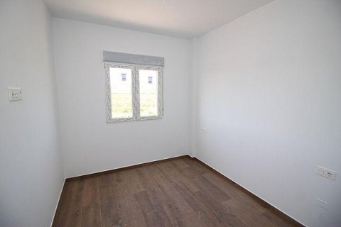 Villa till salu i Pinoso, Alicante, Spanien 4 sovrum, 150 kvm. Nr. 171647 - foto 10