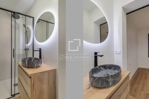 Apartment for sale in Barcelona, Spain 2 bedrooms, 88 sq.m. No. 167985 - photo 17