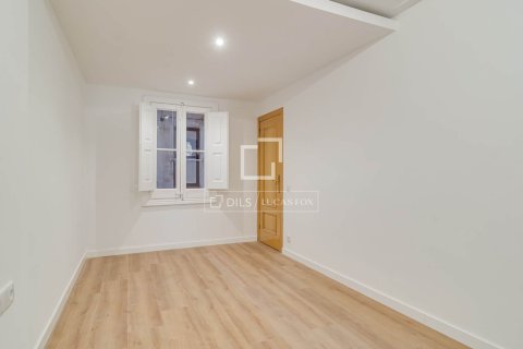 Apartment for sale in Barcelona, Spain 2 bedrooms, 88 sq.m. No. 167985 - photo 20