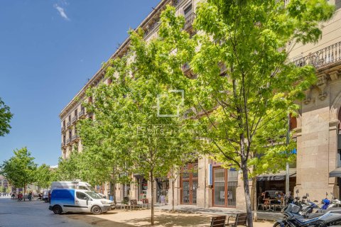 Apartment for sale in Barcelona, Spain 2 bedrooms, 88 sq.m. No. 167985 - photo 29