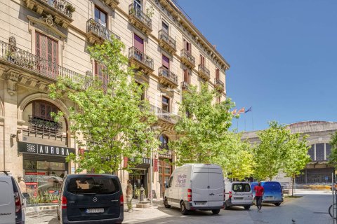 Apartment for sale in Barcelona, Spain 2 bedrooms, 88 sq.m. No. 167985 - photo 28