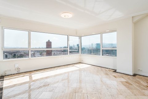 Apartment for sale in Barcelona, Spain 3 bedrooms, 112 sq.m. No. 167986 - photo 6