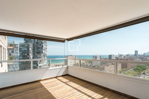 Apartment for sale in Barcelona, Spain 3 bedrooms, 112 sq.m. No. 167986 - photo 2