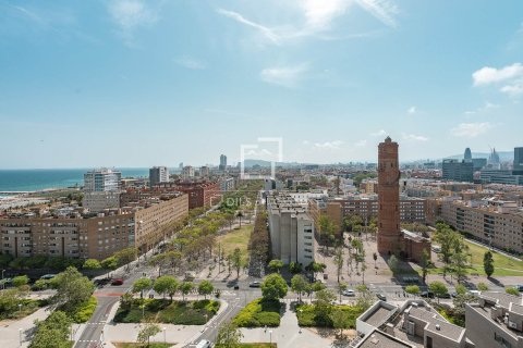 Apartment for sale in Barcelona, Spain 3 bedrooms, 112 sq.m. No. 167986 - photo 19
