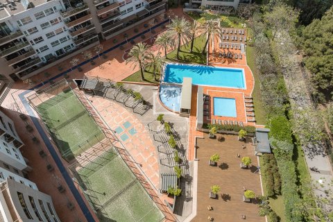 Apartment for sale in Barcelona, Spain 3 bedrooms, 112 sq.m. No. 167986 - photo 22