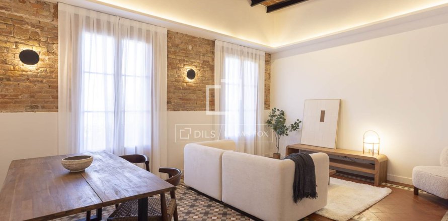 Apartment in Barcelona, Spain 3 bedrooms, 110 sq.m. No. 167984