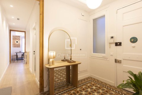 Apartment for sale in Barcelona, Spain 3 bedrooms, 110 sq.m. No. 167984 - photo 23