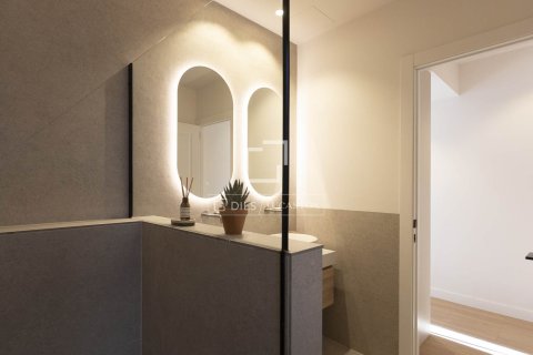 Apartment for sale in Barcelona, Spain 3 bedrooms, 110 sq.m. No. 167984 - photo 27