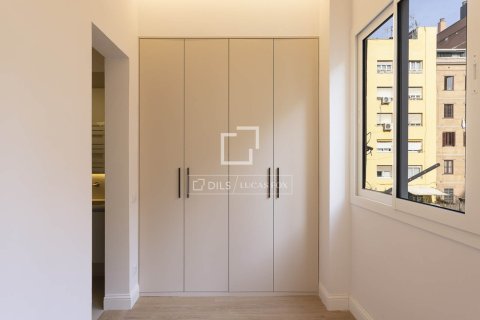 Apartment for sale in Barcelona, Spain 2 bedrooms, 84 sq.m. No. 167981 - photo 16