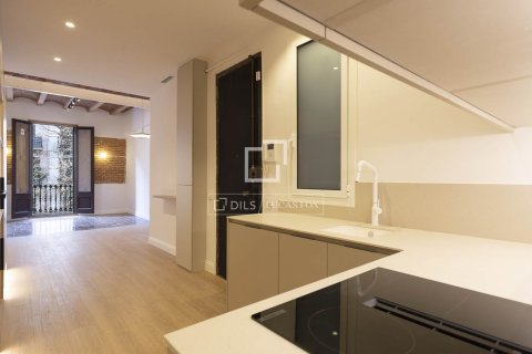 Apartment for sale in Barcelona, Spain 2 bedrooms, 84 sq.m. No. 167981 - photo 6