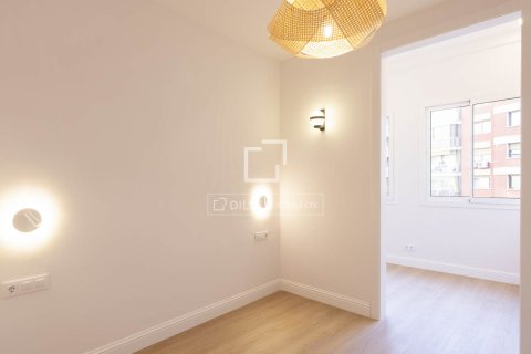 Apartment for sale in Barcelona, Spain 2 bedrooms, 84 sq.m. No. 167981 - photo 14