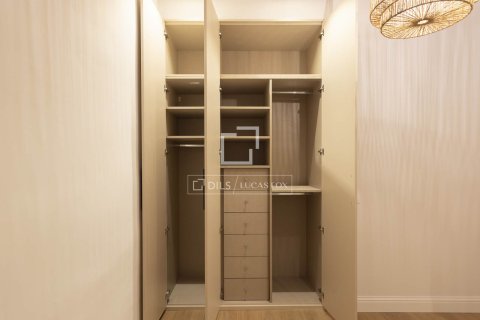 Apartment for sale in Barcelona, Spain 2 bedrooms, 84 sq.m. No. 167981 - photo 28