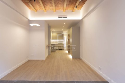 Apartment for sale in Barcelona, Spain 2 bedrooms, 84 sq.m. No. 167981 - photo 13