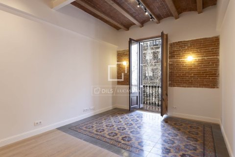 Apartment for sale in Barcelona, Spain 2 bedrooms, 84 sq.m. No. 167981 - photo 2