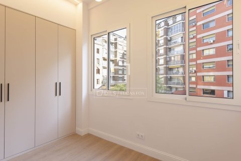 Apartment for sale in Barcelona, Spain 2 bedrooms, 84 sq.m. No. 167981 - photo 15