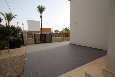 Huvila myytävänä Cabo Roig, Alicante, Espanja, 5 makuuhuonetta, 477 m2 No. 117071 - kuva 15