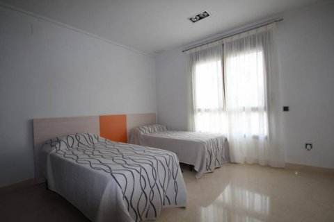 Huvila myytävänä Cabo Roig, Alicante, Espanja, 5 makuuhuonetta, 477 m2 No. 117071 - kuva 11