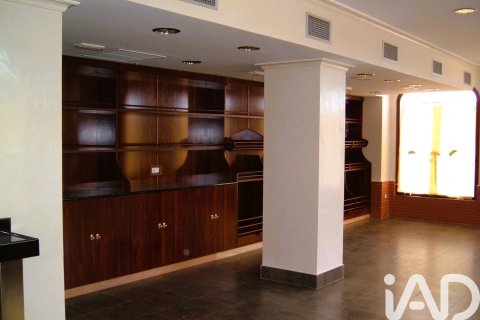 Liikekiinteistö myytävänä San Fernando, Cadiz, Espanja , 204 m2 No. 152499 - kuva 7