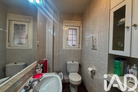 Apartment for sale in Madrid, Spain 2 bedrooms, 74 sq.m. No. 152496 - photo 22