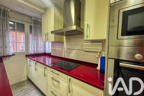 Apartment for sale in Madrid, Spain 2 bedrooms, 74 sq.m. No. 152496 - photo 17