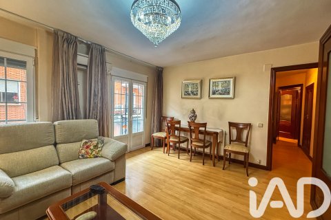 Huoneisto Madrid, Espanja 2 makuuhuonetta, 74 m2 No. 152496